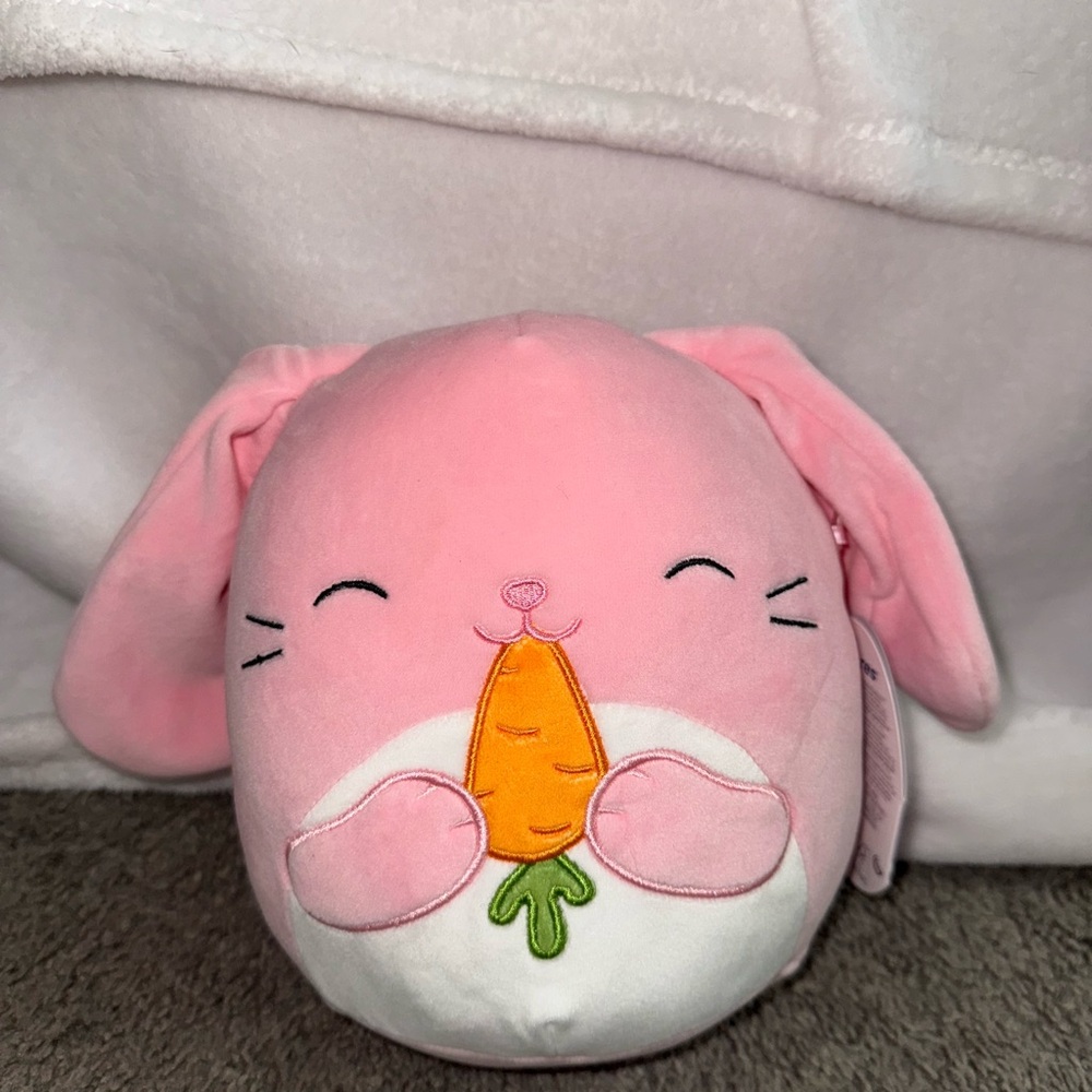 8” Bop the Bunny Squishmallow